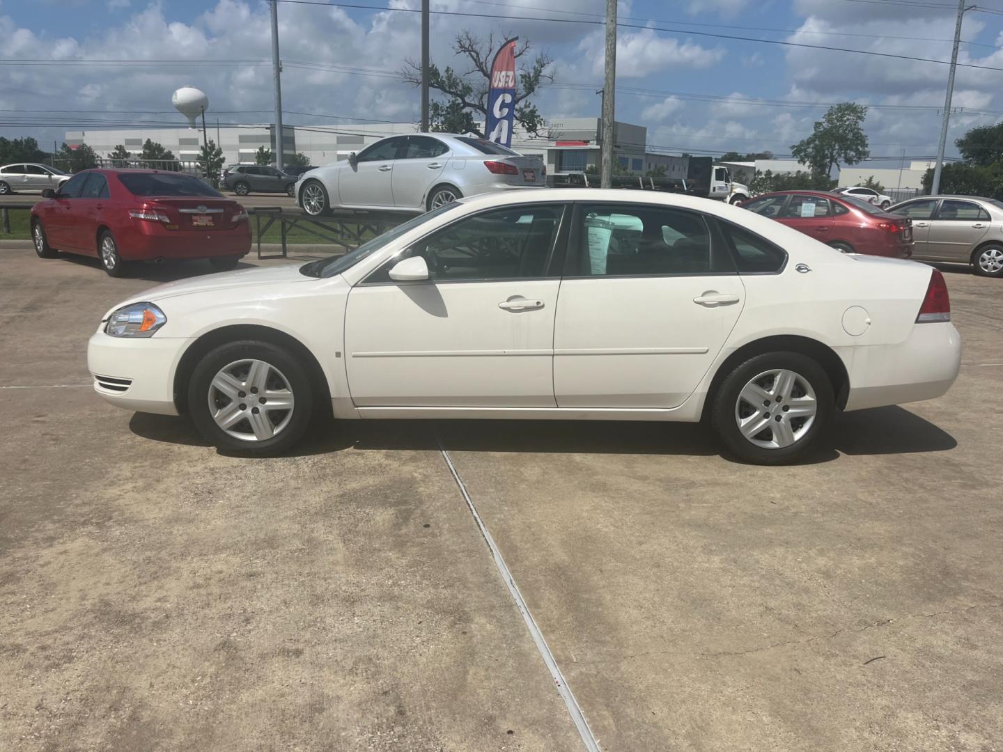 2007 white /gray Chevrolet Impala LS (2G1WB58K179) with an 3.5L V6 OHV 16V FFV engine, 4-Speed Automatic Overdrive transmission, located at 14700 Tomball Parkway 249, Houston, TX, 77086, (281) 444-2200, 29.928619, -95.504074 - Photo#3
